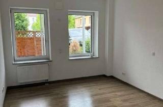 Wohnung mieten in Johann-Sebastian-Bach-Str. 23, 34134 Niederzwehren, Stilvolle, 2-Raum-EG-Wohnung mit Terrasse