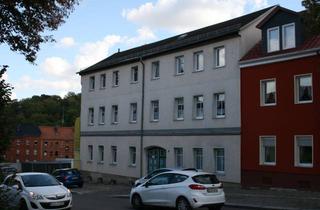 Wohnung mieten in Naumburger Straße 50, 06667 Weißenfels, Komplett sanierte Zwei-Raum-Wohnung mit Terrasse und Garage