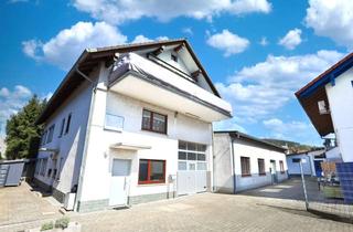 Haus kaufen in 63571 Gelnhausen, Großzügiges Wohn-/ und Geschäftshaus in zentraler Stadtlage (550 m² Gesamtfl. / 2 WE + 2 GE)