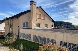 Haus kaufen in 78669 Wellendingen, Zweifamilienhaus mit großzügigem Hallenanbau und eigenem Wellnessbereich