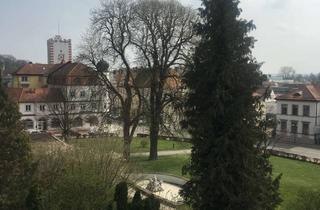 Wohnung mieten in Katharinenplatz 22, 84453 Mühldorf, Schicke renovierte 2-Zimmer-Altbauwohnung mit toller Aussicht und Balkon