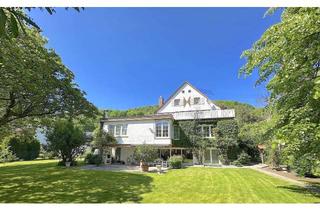 Villa kaufen in 79639 Grenzach-Wyhlen, Stilvolle 11-Zi. Villa auf sonnigem 1845 qm Traumgrundstück, TOP Lage, mit PV Anlage, 3 Garagen...