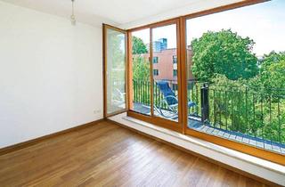 Haus kaufen in Tharauer Allee 20, 14055 Berlin, Berlin - Bezugsfreies Townhouse mit Terrassen, Garten und Tiefgaragenstellplatz im schönen Berlin-Westend