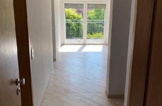 Wohnung kaufen in 48703 Stadtlohn, Stadtlohn - 4 Zimmer Wohnung in Stadtlohn mit Balkon