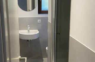 Wohnung kaufen in 75173 Pforzheim, Pforzheim - Tolle 2,5 Zimmer Wohnung mit Gartenanteil