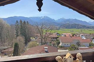 Wohnung kaufen in 83346 Bergen, Panoramablick in die Bergkette. Großzügige, neu renovierte Dachgeschosswohnung in Bernhaupten.