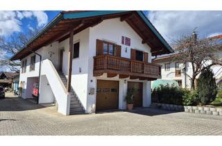 Wohnung mieten in Priener Str. 24a, 83125 Eggstätt, Exklusive, vollständig renovierte 3-Raum-DG-Wohnung mit EBK in Eggstätt