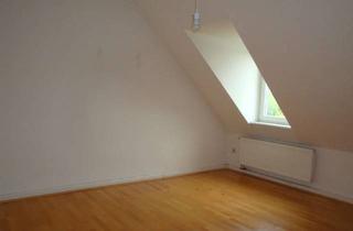 Wohnung mieten in Arndtstr. 39, 45473 Mitte, helle, geräumige 3 Raum Wohnung im Dachgeschoss -WG tauglich-