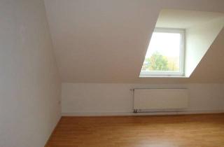 Wohnung mieten in Arndtstr. 39, 45473 Mitte, helle, geräumige 3 Raum Wohnung im Dachgeschoss -WG tauglich-