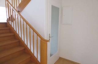 Doppelhaushälfte kaufen in 71686 Remseck, 3,5 Zi, in einer Teilrenovierte Doppelhaushälfte - mit Keller und Garage