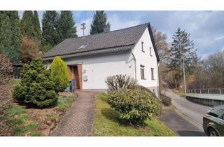 Einfamilienhaus kaufen in 57539 Bruchertseifen, Einfamilienhaus freistehend mit großem Grundstück und Doppelgarage zwischen Wissen und Hamm/Sieg