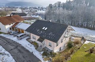 Einfamilienhaus kaufen in Kirchfeldstraße, 94551 Lalling, Exklusives Einfamilienhaus mit Einliegerwohnung am Waldrand