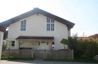 Haus mieten in Gmainer Str., 83569 Vogtareuth, Gepflegtes Einfamilienhaus mit fünf Zimmern und Einbauküche in Zaisering, Gemeinde Vogtareuth