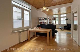 Wohnung kaufen in 26721 Stadtzentrum, Klassische Altbau-Wohnung im Erdgeschoss mit Balkon und Innenhof im beliebten AOK-Viertel!