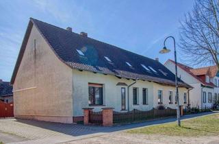 Haus kaufen in 17375 Meiersberg, Viel Platz: Gepflegtes Zuhause mit Garten, Stall und Carport in ruhiger, grüner Lage
