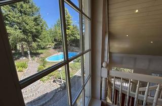 Haus kaufen in 74199 Untergruppenbach, Villenanwesen inkl. Hallenbau, 4 Garagen und 3 Wohneinheiten mit Pool und ca. 1.236 m² Garten.