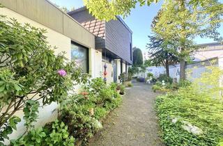 Einfamilienhaus kaufen in 40699 Erkrath, Lichtdurchflutetes Einfamilienhaus mit großzügigem Garten und anliegender Garage