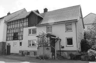 Wohnung kaufen in 34519 Diemelsee, Diemelsee - Nur eine Wohnung? Kleines Haus stattdessen!