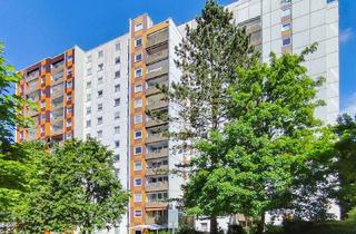 Wohnung kaufen in 42897 Lennep, 4-Zimmer-Eigentumswohnung mit Loggia und Weitblick in Remscheid-Lennep