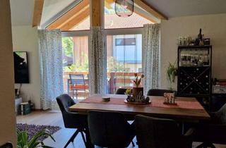 Wohnung mieten in Marquartsteiner Straße, 83224 Staudach-Egerndach, Helle 3-Raum-DG-Wohnung mit gehobener Innenausstattung mit EBK in Staudach-Egerndach