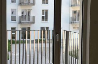 Wohnung mieten in Landsberger Allee 319, 13055 Alt-Hohenschönhausen (Hohenschönhausen), 3-Zimmer-Wohnung mit Balkon in Lichtenberg