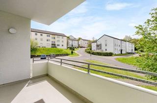 Wohnung mieten in Auf Pfadsbach 26-36, 55774 Baumholder, Traumhaft Teilsanierte 3-Zimmer-Wohnung im Champion Village, Baumholder