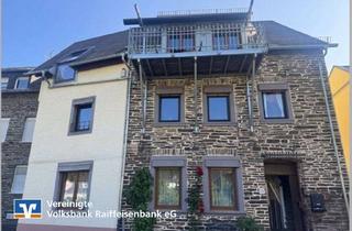 Haus kaufen in Im Bungert 36, 56850 Enkirch, großzügiges Haus mit vielen Nutzungsmöglichkeiten