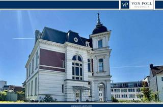 Villa kaufen in 51643 Gummersbach, Elegante Villa mit zeitlosem Charme und großzügigem Garten/Parkplatz