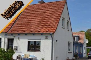 Doppelhaushälfte kaufen in 25774 Lunden, Verkauf einer gepflegten Doppelhaushälfte mit zwei Wohnungen in Lunden, Kreis Dithmarschen