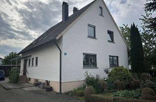 Haus kaufen in 89290 Buch, Grünes Wohnglück: Zweifamilienhaus mit großem Garten wartet ab sofort auf Sie