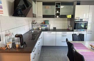Anlageobjekt in 78224 Singen, schöne modernisierte 4 Zimmerwohnung im 1 OG mit Einzelgarage