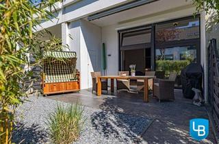 Wohnung kaufen in 24229 Strande, Stilvoll sanierte 3-Zimmer-Wohnung mit Terrasse unweit vom Strand