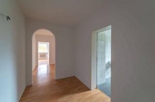 Wohnung mieten in 95100 Selb, 3-Zimmer-Wohnung - 2. Obergeschoss - Selb - Plößberg - ca. 75 m² Wohnfläche