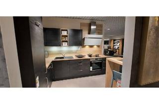 Wohnung kaufen in 85134 Stammham, Stammham - 2 Zimmer Wohnung mit neuer EBK komplett renoviert u.mit neuem Bad