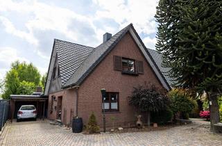Mehrfamilienhaus kaufen in 27755 Delmenhorst, Delmenhorst - *** WOHNEN mit bis zu DREI GENERATIONEN - BARRIEREFREIER BUNGALOW hinten und großes HAUS vorne ***