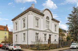Villa kaufen in 95444 City, Wunderschöne kernsanierte Stadtvilla mit traditioneller Architektur und tollem Garten in bester Lage