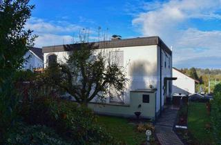 Haus kaufen in 76646 Bruchsal, Bruchsal-Untergrombach: DHH mit Wintergarten, Loggia, Sauna, Garage, ELW, nähe Weingartener Moor