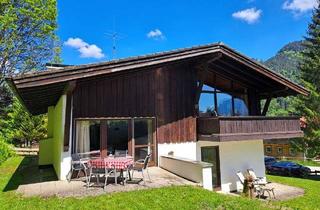 Haus kaufen in 83229 Aschau, Sonnenlage in den Chiemgauer Bergen: Einfamilienwohnhaus mit wunderbarem Bergblick in Aschau im Chie