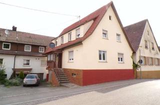 Haus kaufen in 72631 Aichtal, Zweifamilienhaus mit Ausbaupontential und vielseitigen Nutzungsmöglichkeiten
