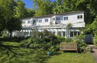 Büro zu mieten in Obere Hildenbrandstraße 13, 89134 Blaustein, Gewerbefläche für Praxis oder Büro mit lichtdurchflutetem Wintergarten & großem Garten