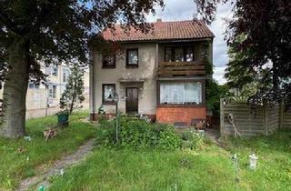 Gewerbeimmobilie kaufen in Albert-Köhler-Str. 21, 29221 Celle, Vielseitig nutzbares Gewerbegrundstück mit Wohnhaus und Lagerhalle in attraktiver Lage