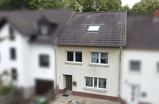 Haus kaufen in 66793 Saarwellingen, Familienfreundliches Zuhause mit Garten und Stellplatz