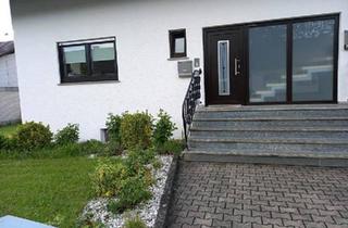 Wohnung kaufen in 66892 Bruchmühlbach-Miesau, Bruchmühlbach-Miesau - Eigentumswohnung in herlichen Dreifamilienhaus mit großem Garten