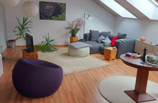 Wohnung mieten in Gartenstraße 32, 72127 Kusterdingen, Attraktive 3,5-Zimmer-Dachgeschosswohnung mit Balkon und Einbauküche in Kusterdingen