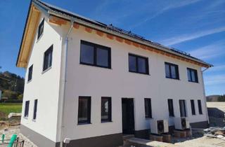Haus mieten in Goldammerweg 11A, 86971 Peiting, Neubau DHH Top Lage KFW 40 QNG Siegel ökologisch mit Glasfaseranschluß
