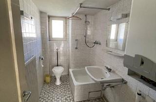 Wohnung kaufen in 77770 Durbach, Durbach - 4-Zimmer-Wohnung mit Balkon und Garage - Unrenoviert und Sofort V