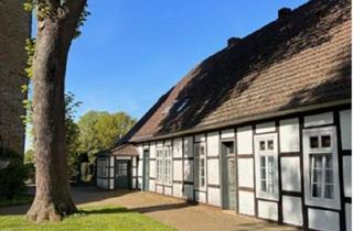 Haus kaufen in 49637 Menslage, Menslage - Denkmalgeschütztes Fachwerkhaus mit Garten als Renovierungsobjekt