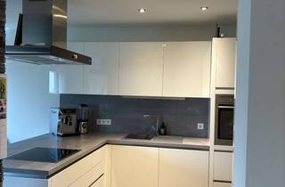 Wohnung mieten in Lerchenweg 20, 88339 Bad Waldsee, Exklusive 3-Raum-Wohnung mit gehobener Innenausstattung mit Balkon und Einbauküche in Bad Waldsee