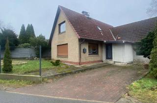 Doppelhaushälfte kaufen in 25451 Quickborn, Mehrgenerationenwohnen, Kapitalanlage oder Selbstnutzung: 2 Doppelhaushälften + renovierter Bungalow