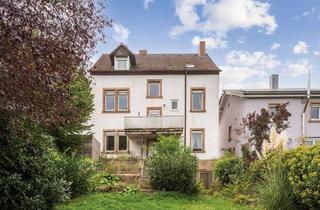 Haus kaufen in 67292 Kirchheimbolanden, Großes Stadthaus in Kirchheimbolanden auf tollem Eigentumsgrundstück